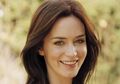 Emily Blunt Akui Bisa Berbahasa Cina
