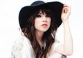 Carly Rae Jepsen Kangen Makan Popcorn Mahal