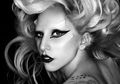 Lady Gaga Sakit Saat Sedang Menari