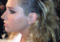 Tahun Baru, Ke$ha Cukur Rambut