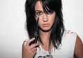 Katy Perry : Pengutil Bantal Hotel