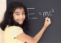 Cewek 12 Tahun Ini Lebih Pintar daripada Albert Einstein