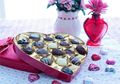 Begini Cara Merayakan Momen Valentine di Tahun 90-an