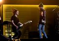 Wow, Jack Ü dan Justin Bieber tampil dalam format band di Grammy 2016!