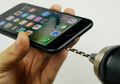 Video Tutorial iPhone 7 Ini Sukses Bikin Rusak Hape Banyak Orang