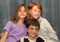 Ini Dia Foto Tiga Serangkai “Harry Potter” dari Masa ke Masa. So Sweet...