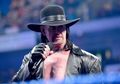 #ThankYouTaker! Setelah 33 Tahun Bergulat di WWE, Akhirnya Undertaker Pensiun