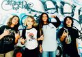 Mengenal The Helmets, Band Heavy Rock Anaknya Basist Metallica. Anggotanya Berusia 12 Tahun Semua.