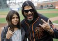 Ini Dia 4 Persamaan Tye Trujillo dan Ayahnya, Robert Trujillo!