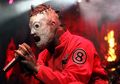 4 Vokalis Metal yang Bisa Nge-Scream dengan Gahar, Namun Juga Punya Suara Merdu!