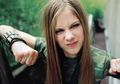 Ini Dia 4 Cewek Pop Punk yang Gayanya Keren Abis! Cewek Girlband Mah Lewat!