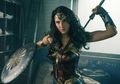 Sempat Diragukan Aktingnya, 7 Seleb Hollywood Ini Berhasil Tutup Mulut Para Haters