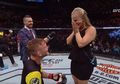 Gahar-gahar Romantis. Petarung UFC Ini Lamar Kekasihnya di atas Ring Setelah Buat Lawannya Babak Belur.