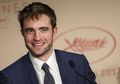 Capek Dikejar Paparazzi, Robert Pattinson Justru Nggak Dikenali Waktu Syuting Film Ini. Bersyukur Atau Kasihan?