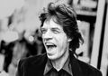 Mantap Jiwa, Ini 7 Vokalis Rockstar Paling Kaya di Dunia. Bono Lebih Kayak Dari Mick Jagger!
