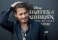 Ini 5 Film Paling Laris Yang Diperankan Johnny Depp. Cuma Nomor 3 Yang Bertema Beda!