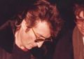 Ini Dia Foto Terakhir John Lennon Beberapa Saat Sebelum Ditembak Mati, Sedih Liatnya!