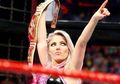 Nggak Cuma Cantik tapi Juga Gahar! Cek 5 Sosok 'Kartini' di WWE Saat Ini