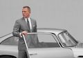 Ini Cara Naik Mobil James Bond di Jakarta Gratis!