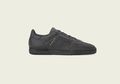 Foto-foto: Yeezy Powerphase Core Black Segera Dirilis di Indonesia, Ini Harga dan Detailnya