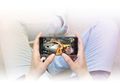 Ponsel Galaxy J7+ Nggak Akan Bikin Kamu Susah Update Di Tempat Rame dan Ngelag Saat Gaming Karena Fitur Ini