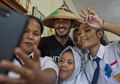 Foto-foto Saat David Beckham Bercengkrama Dengan Siswa SMPN 17 Semarang Yang Melawan Bullying