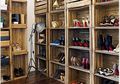 5 Desain Rak bagi Para Pecinta Sepatu