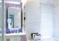 Warna Ungu untuk Kamar Mandi, Elegan!