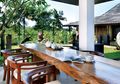 Ruang Makan Terbuka, Bersantap Sambil Memandang Taman