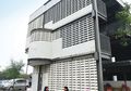Sekolah Ini Punya Dinding Melengkung. Ini Alasannya!