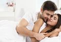 Ingat 4 Hal ini Ketika Ingin Bercinta di Ruang Keluarga