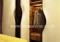 Lemari Baju yang Meliuk