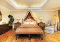 Kamar Mewah Bergaya Klasik