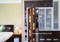 Pintu yang Unik Menuju Area Walk-in Closet