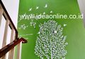 Pohon Besar di Bordes Tangga