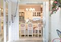 Desain Rumah Shabby Chic dengan Sentuhan American Victorian ala Susan Emir