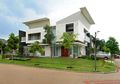 Bentuk Unik Rumah Sudut