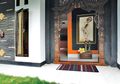 Ini Dia Inpirasi Pintu Etnik pada Bangunan Modern