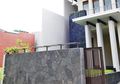 Dinding Batu Alam untuk Pagar