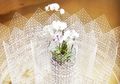 Paper Art Membingkai Anggrek Putih