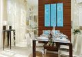 Feminitas Motif Flora Di Ruang Makan