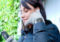 Angkat Telepon dengan Jari Anda