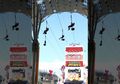 Remaja Ini Kencingi Wisawatan Las Vegas saat Melintas Menggunakan Kereta Gantung