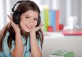 Studi: Dengarkan Musik Klasik saat Belajar Tingkatkan Nilai Pelajaran