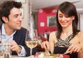 7 Kiat Makan di Restoran yang Sehat