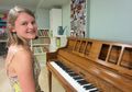 Alana Saarinen Lahir dari Tiga Orangtua Biologis