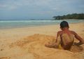 Legon Pari, Ketersembunyian yang Menahan