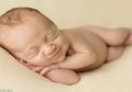 Cara Membantu Bayi Sendawa