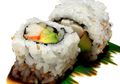 Manfaat dan Risiko Makan Sushi