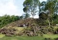 Situs Gunung Padang (7): Tempat Pemujaan, Bukan Pemakaman